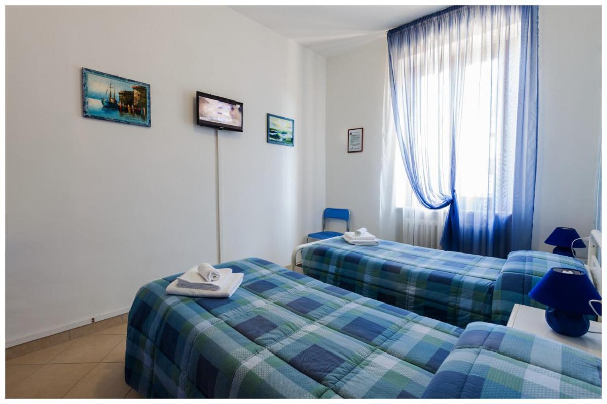 Guest House Il Faro San Benedetto del Tronto Exterior photo